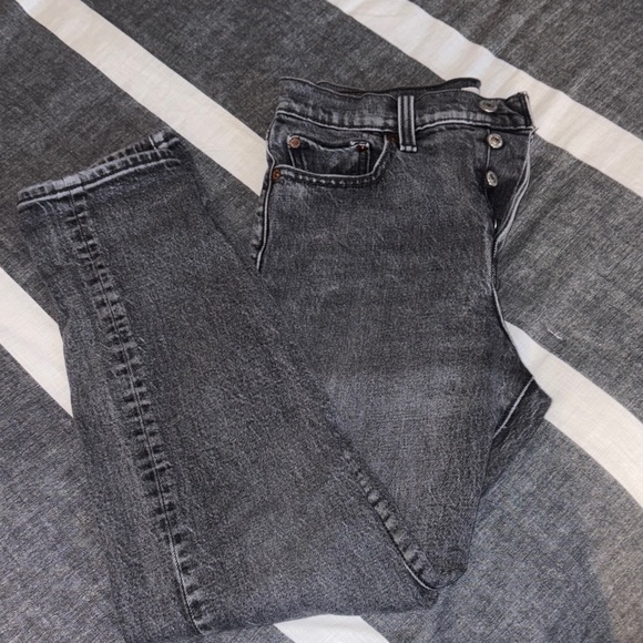 Levi’s gray/black Denim Jeans - Picture 1 of 1